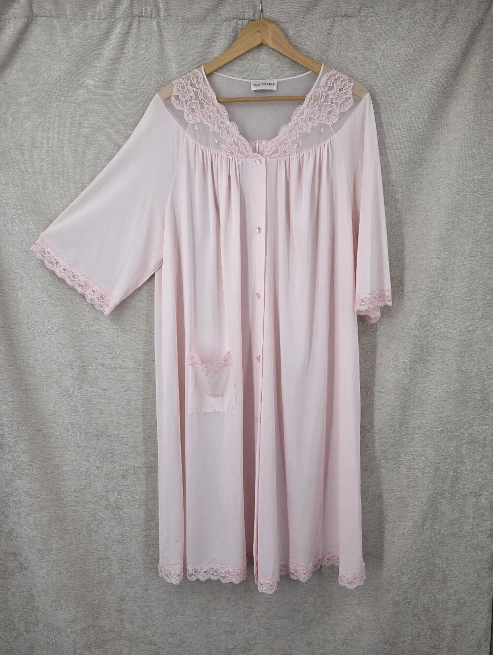Shadowline Vintage Pink Lace Trim Women's Pajama Set with Matching Robe Nylon